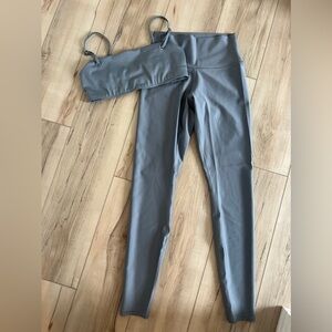 Alo Workout set - Thrill Seeker Bra & Legging